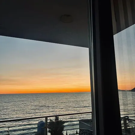 شقة Kune Shëngjin