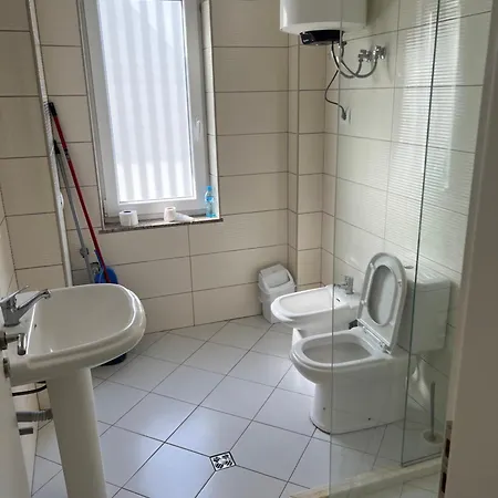 Apartament Kune *