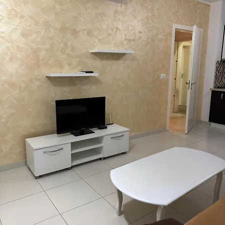 Kune Apartment
